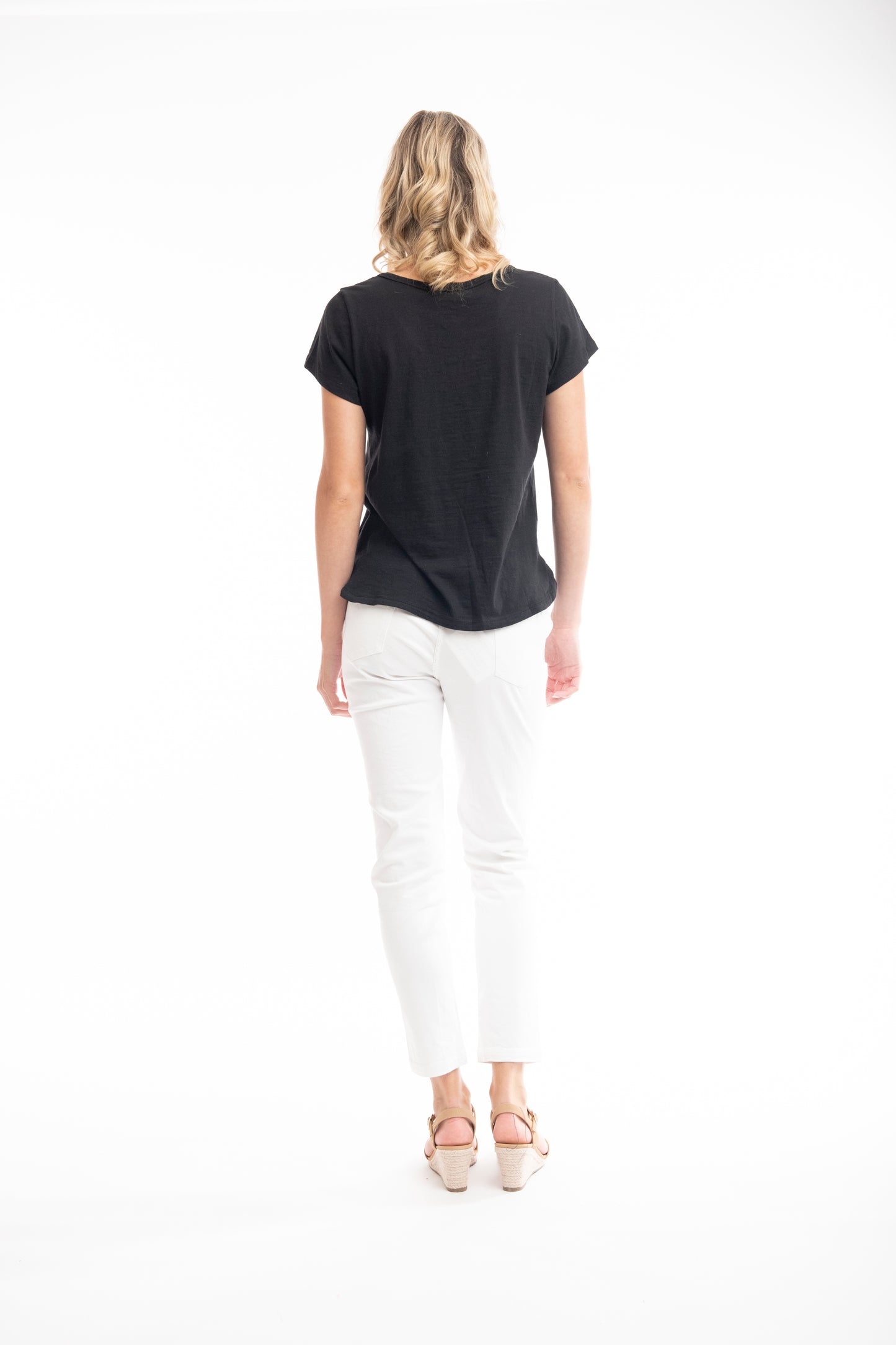 ORIENTIQUE ESSENTIALS V NECK TEE