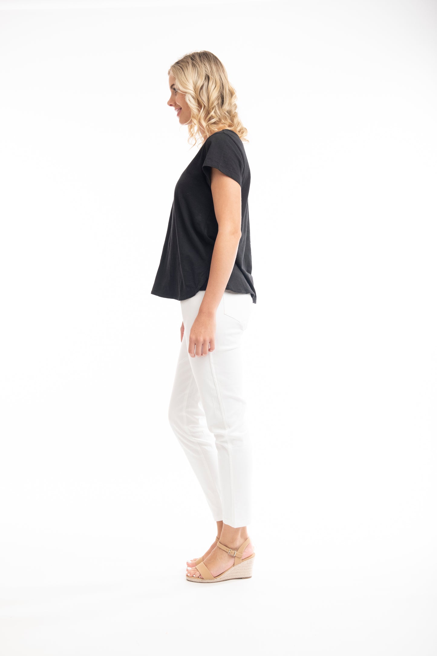 ORIENTIQUE ESSENTIALS V NECK TEE