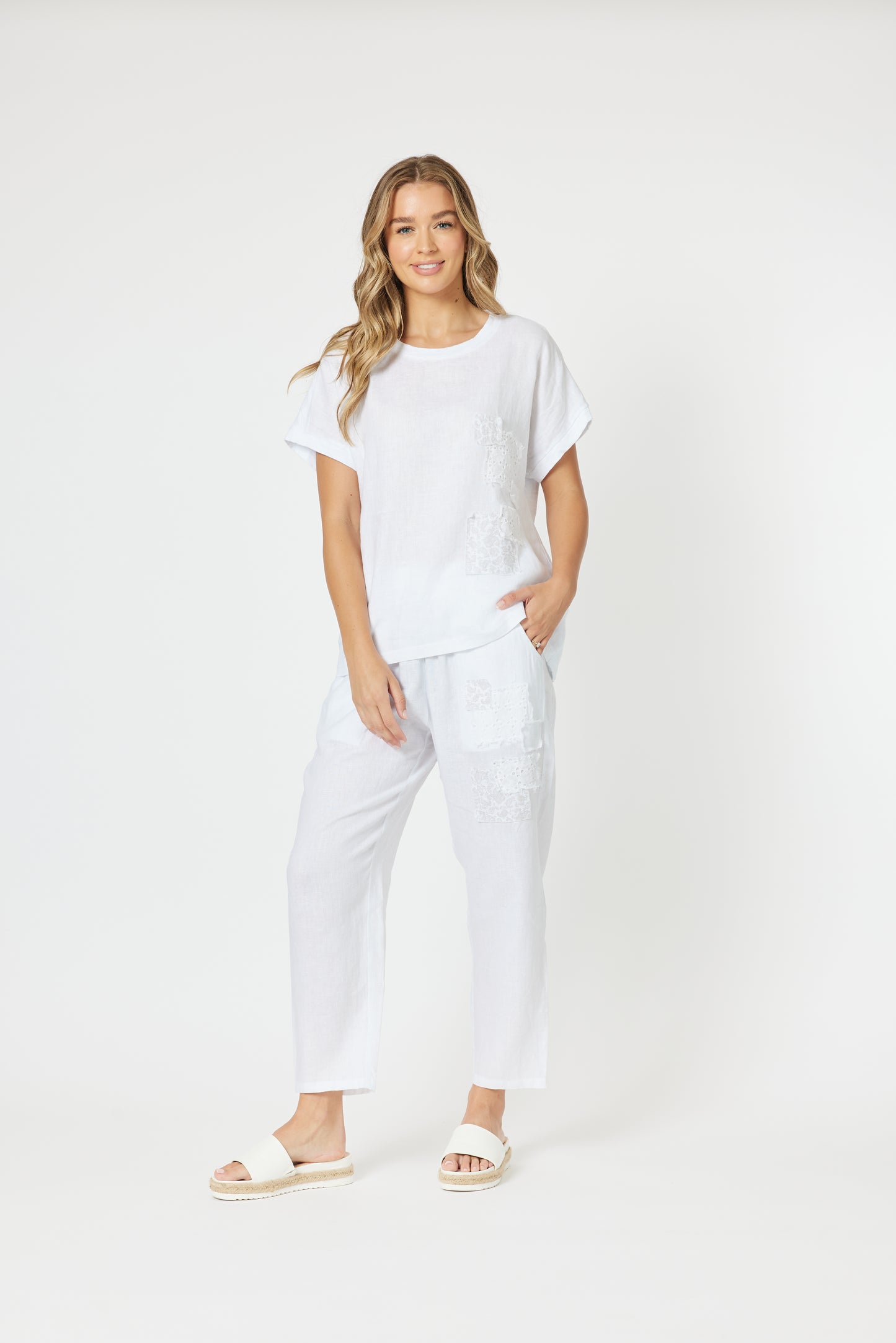 THREADZ PATCH LINEN TOP