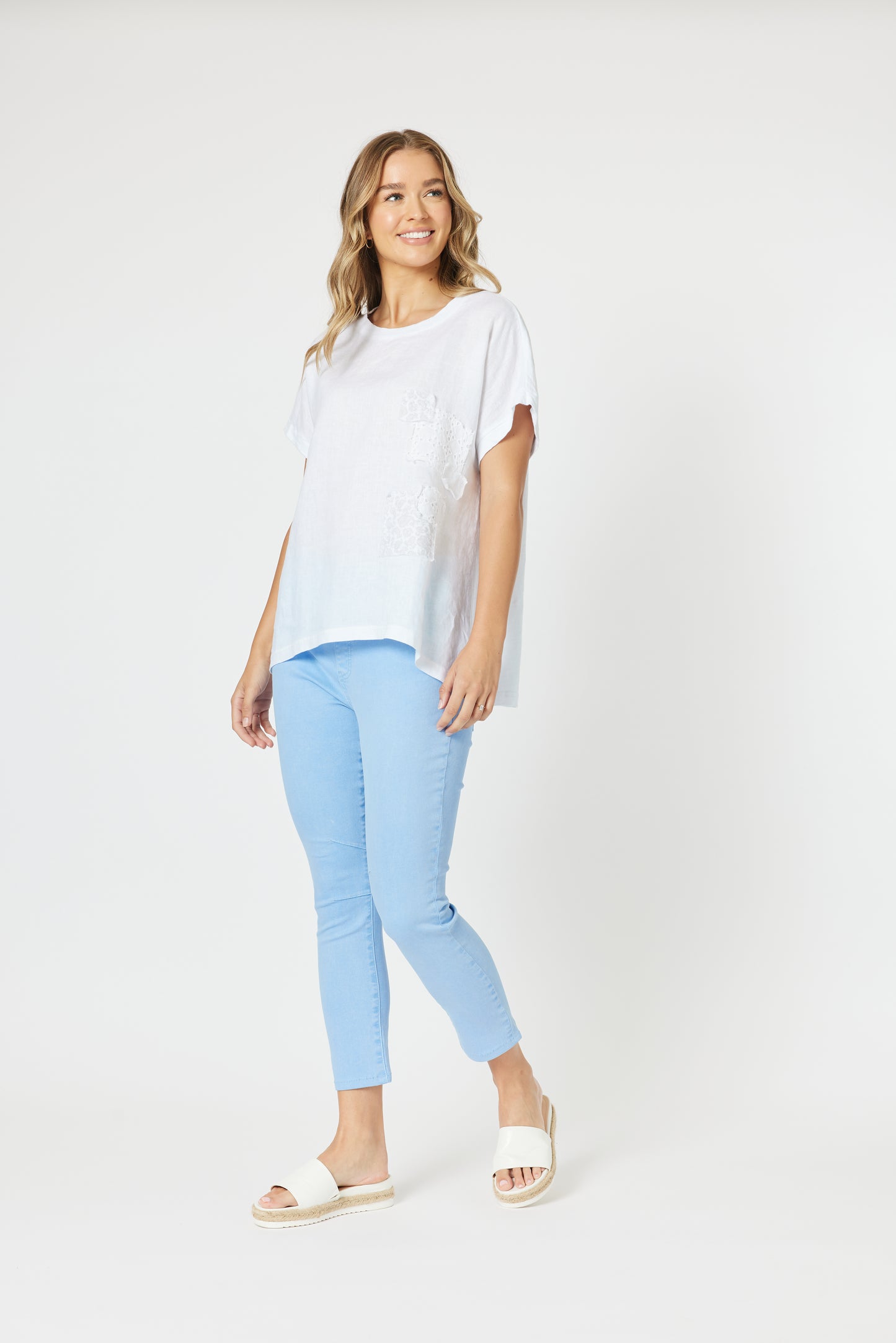 THREADZ PATCH LINEN TOP