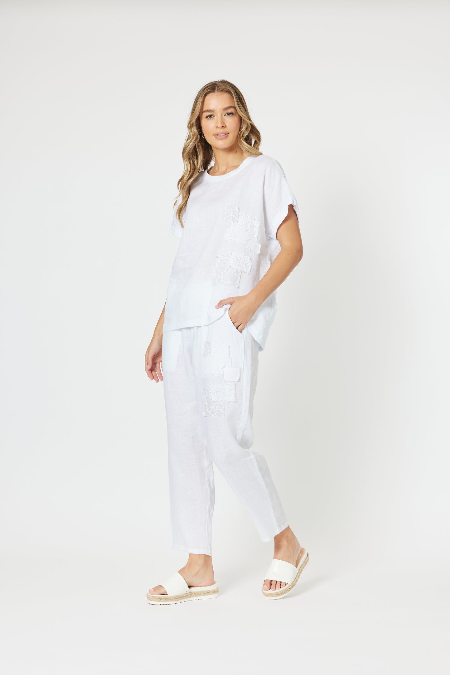 THREADZ PATCH LINEN TOP