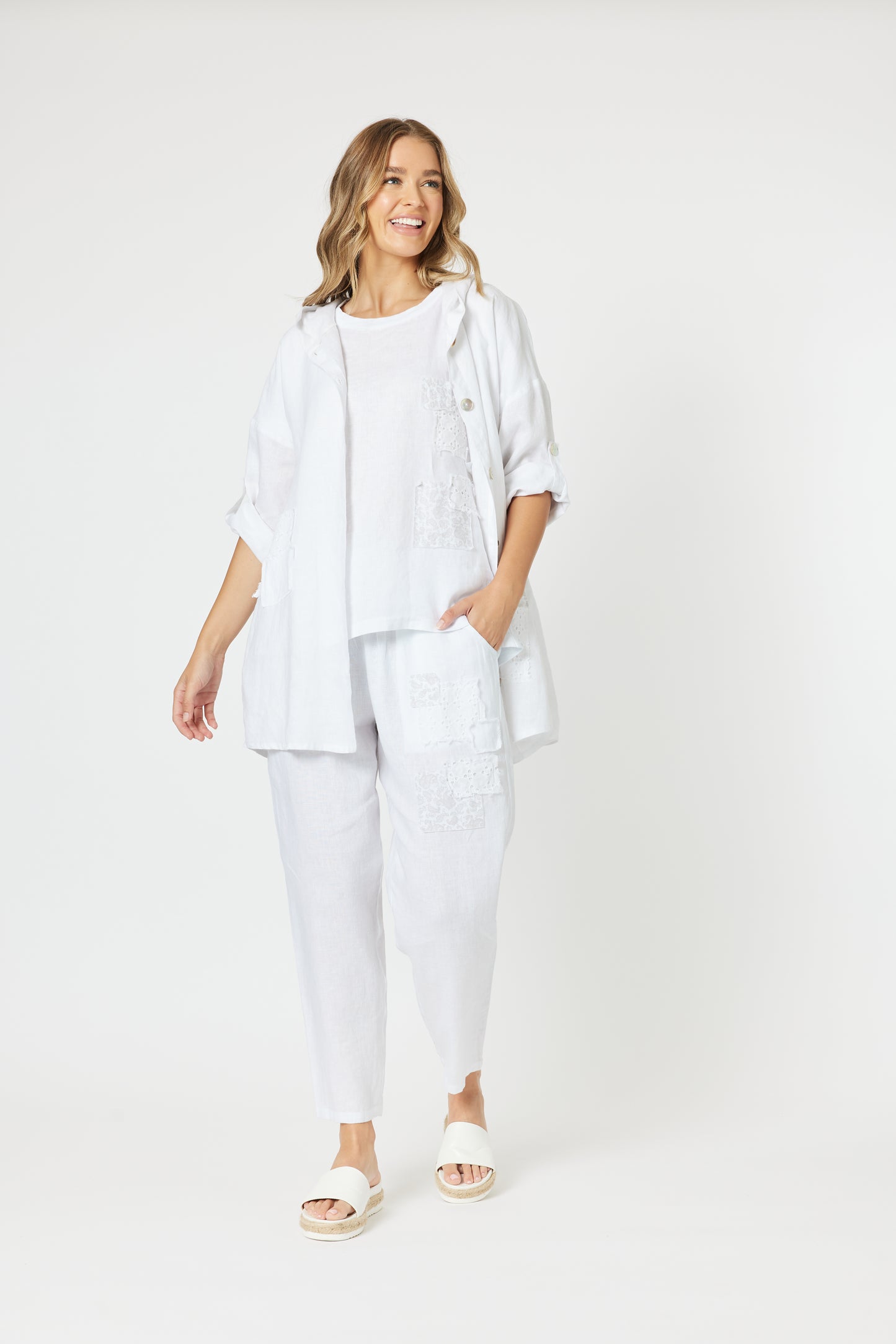 THREADZ PATCH LINEN TOP