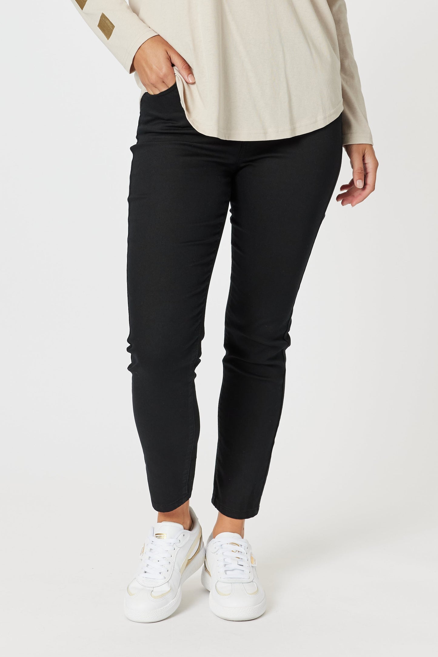 THREADZ CHICAGO JEAN