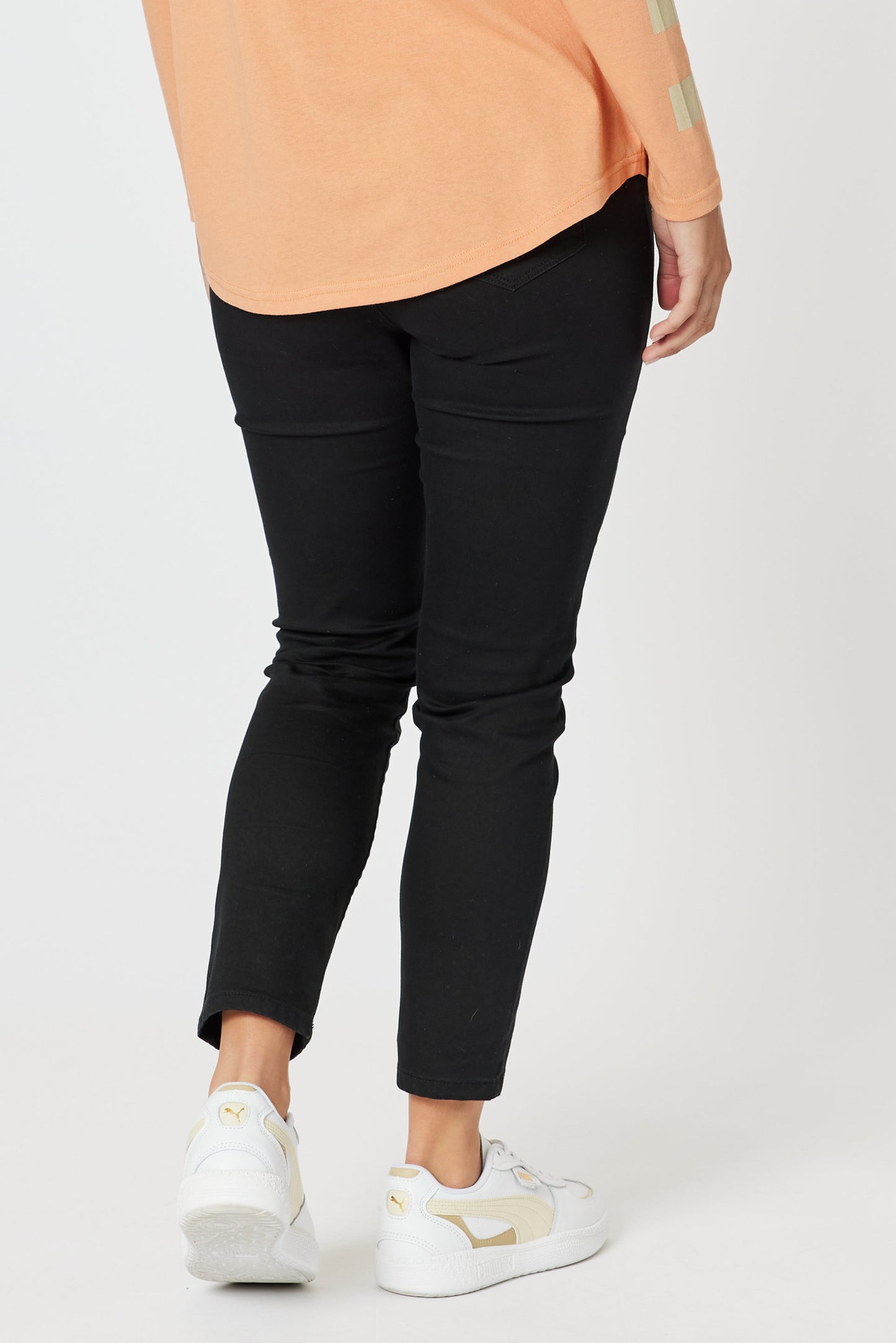 THREADZ CHICAGO JEAN