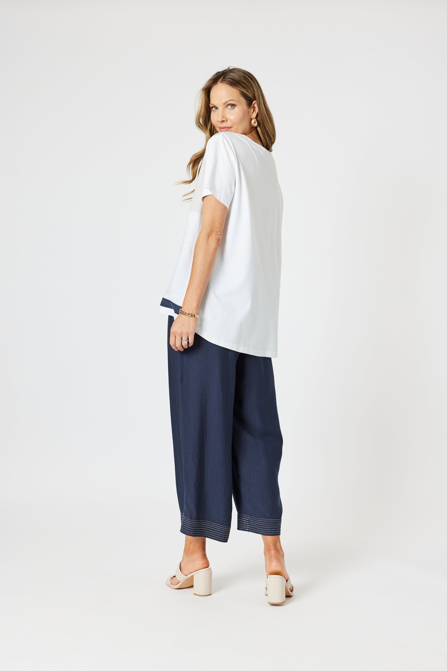 CLARITY GEOMETRIC TOP