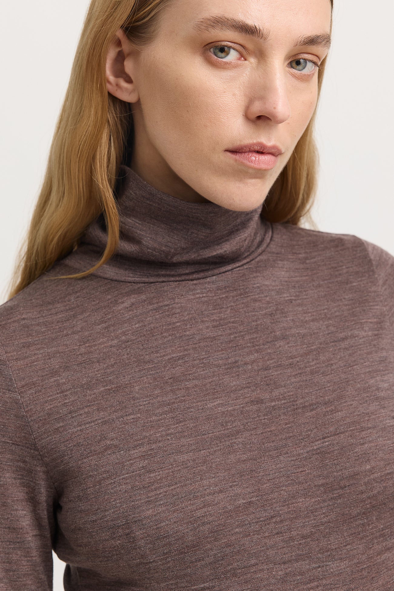 TOORALLIE TURTLE NECK MERINO TEE