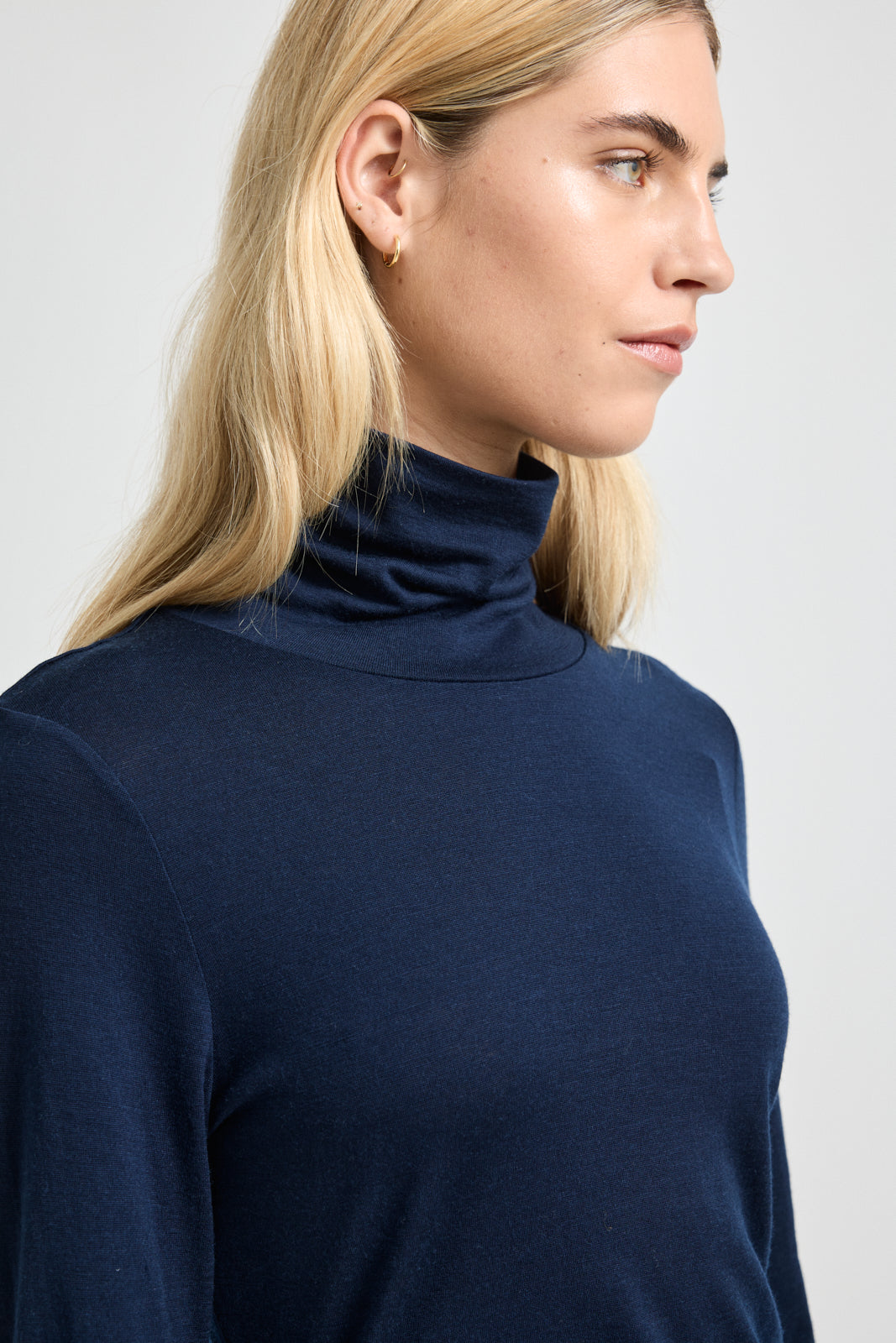TOORALLIE TURTLE NECK MERINO TEE