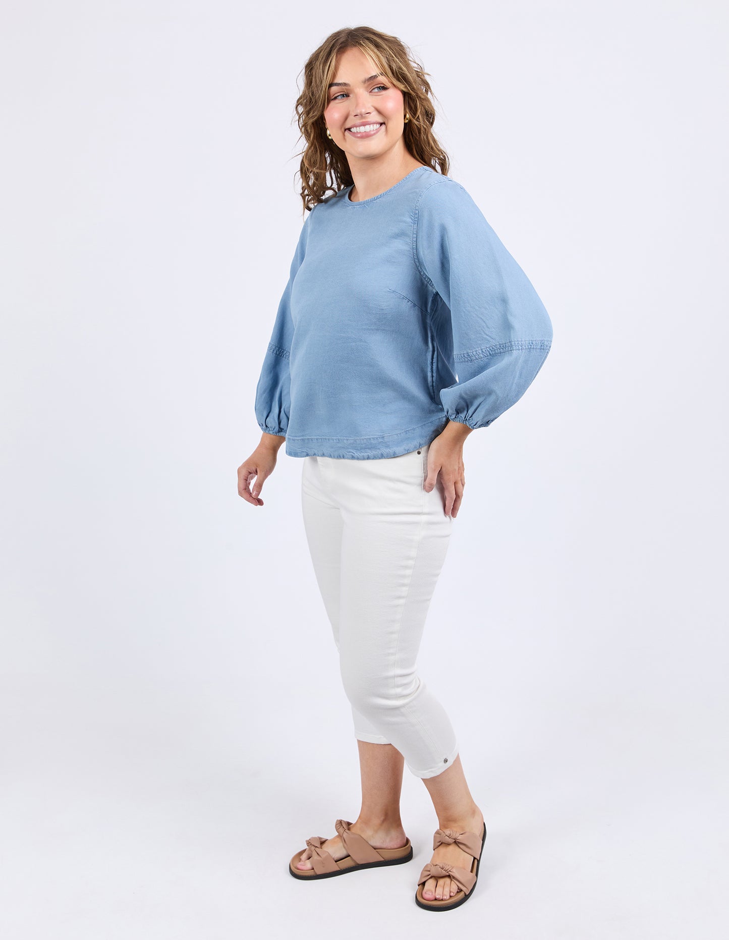 ELM DELLA CHAMBRAY TOP