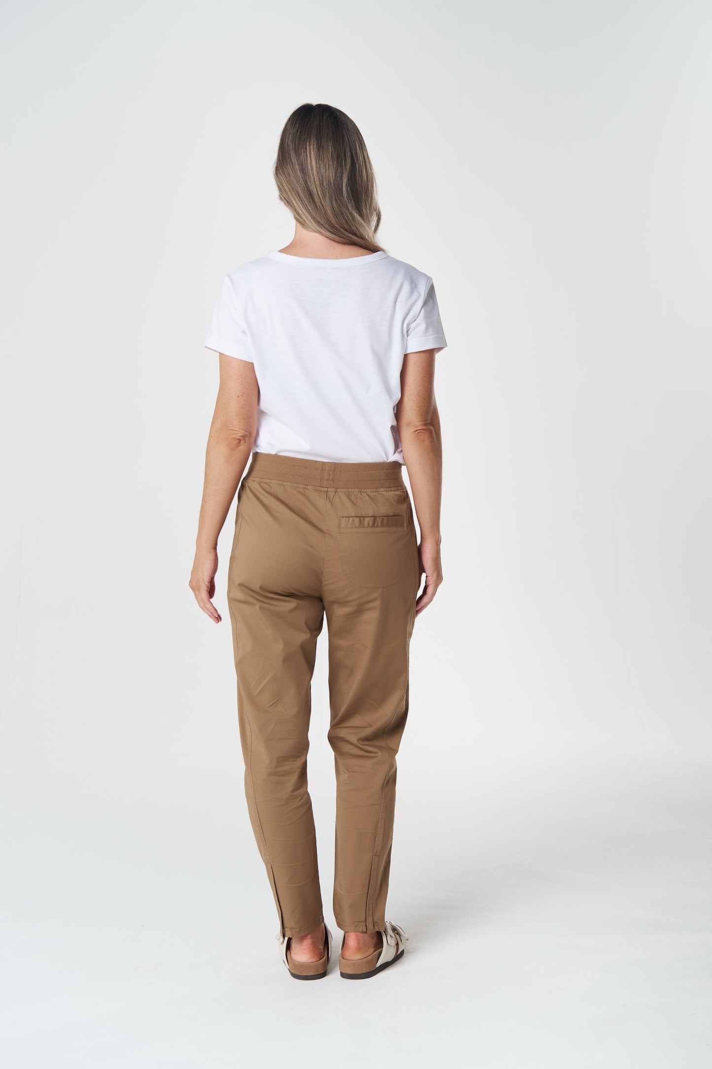 GOONDIWINDI VINE CROPPED COTTON JOGGER