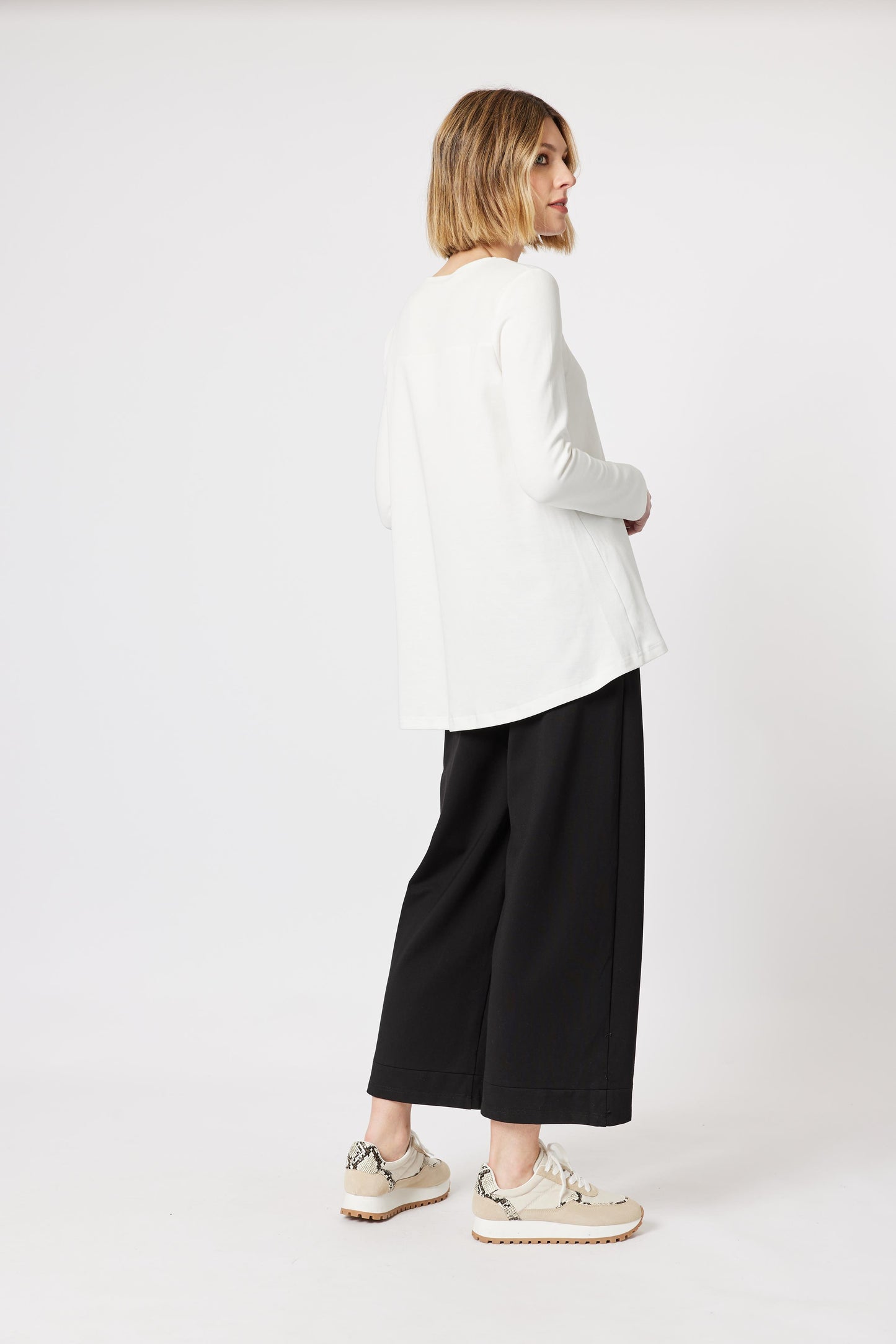 CLARITY MILANO A LINE TEE