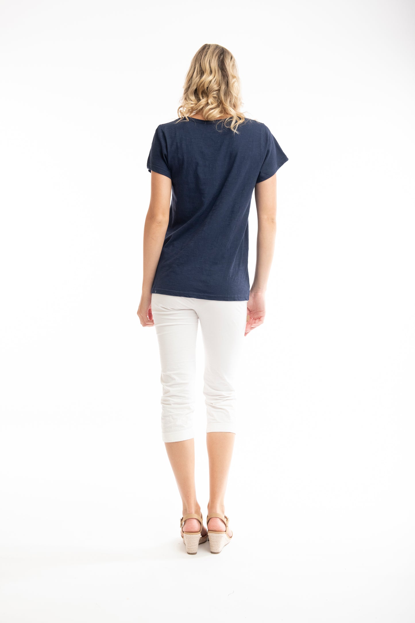 ORIENTIQUE ESSENTIALS V NECK TEE