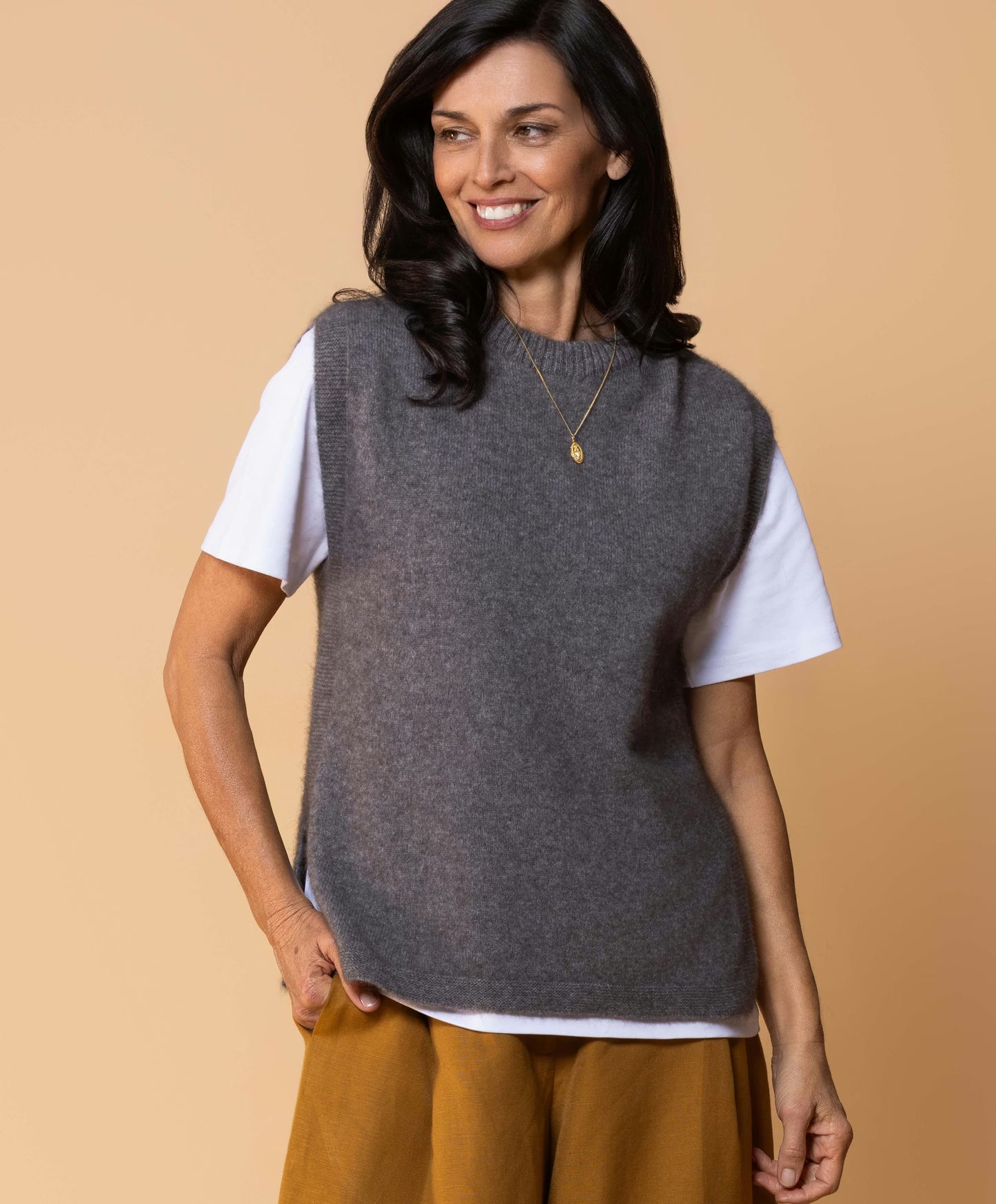 NOBLE WILDE KOWHAI VEST