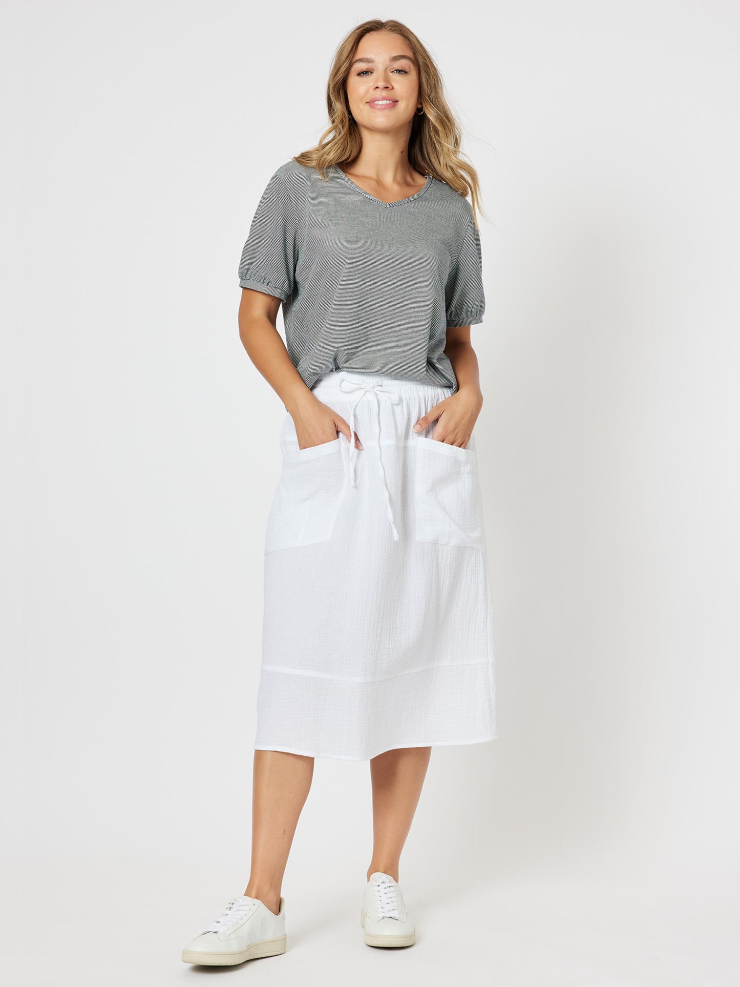 THREADZ MISS PERFECT TEE