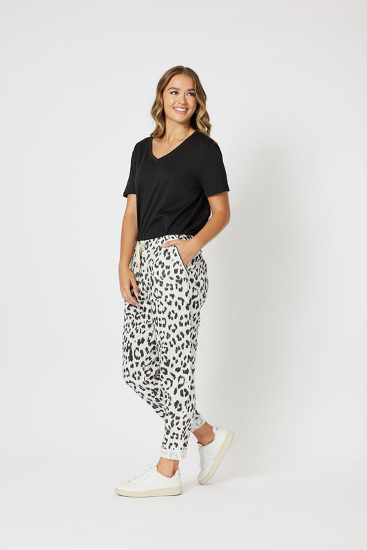 CLARITY ANIMAL PRINT PANT