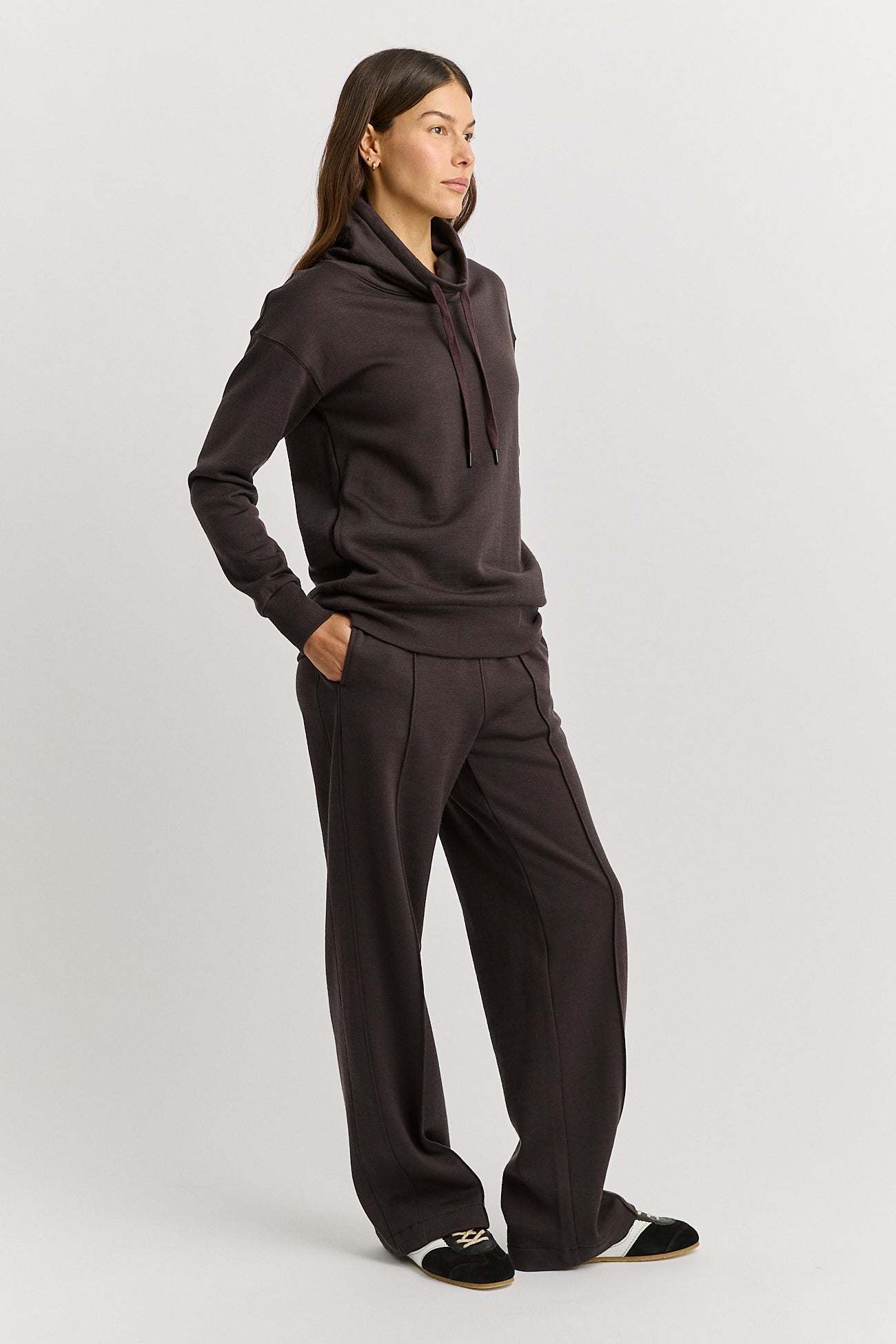 TOORALLIE LOUNGE FUNNEL NECK