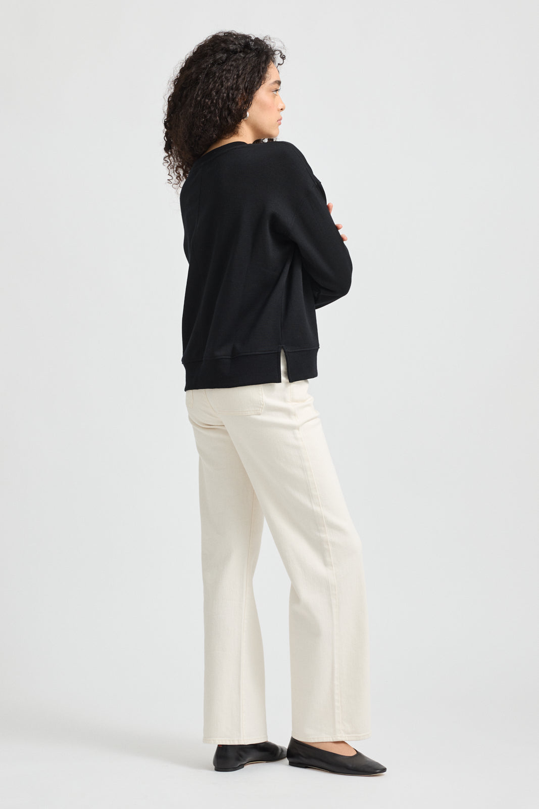 TOORALLIE LOUNGE SPLIT HEM CREW