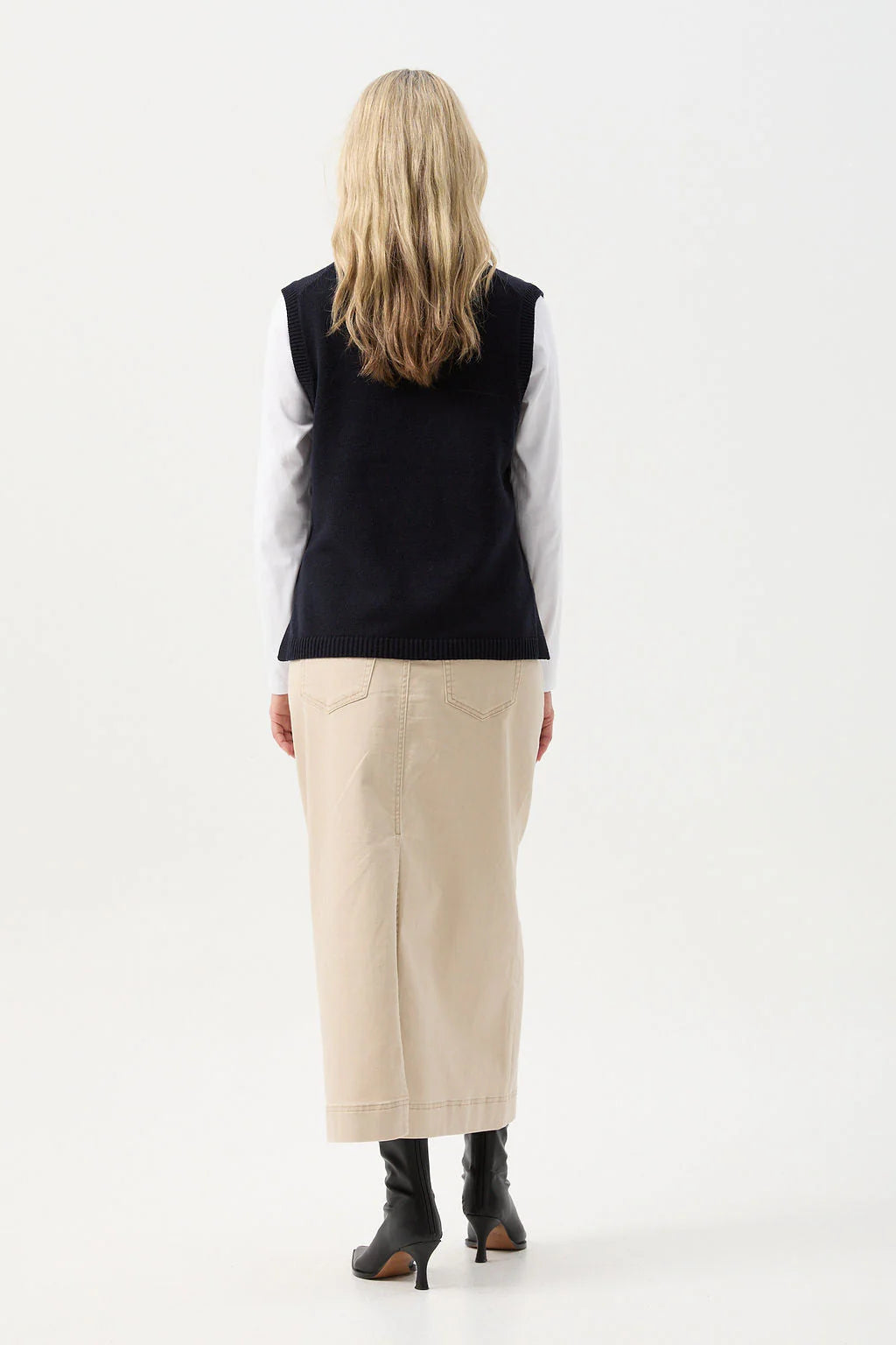 GOONDIWINDI VEST WITH SIDE SLITS