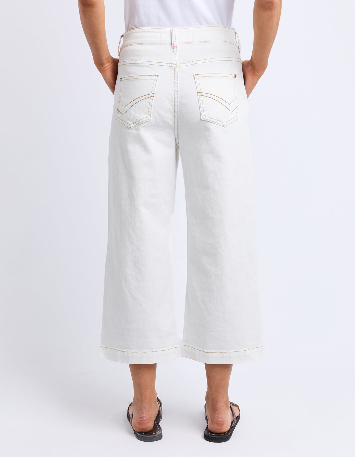 ELM SIDNEY CROPPED WIDE LEG JEAN
