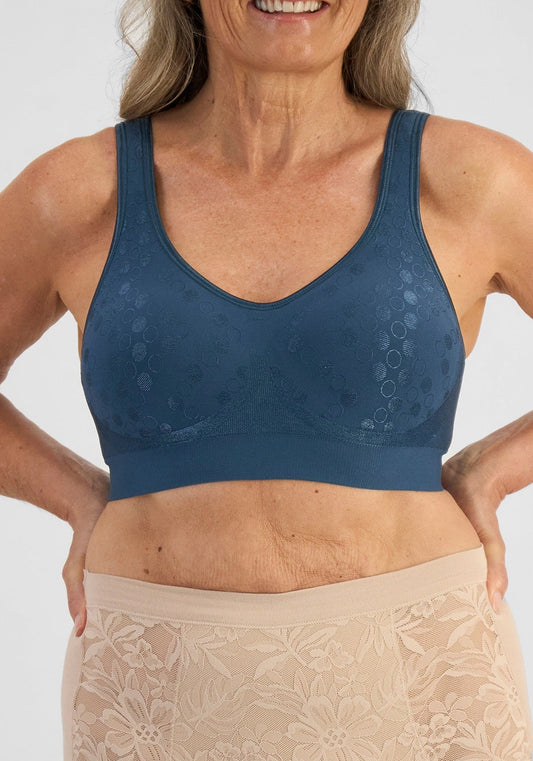 PLAYTEX COMFORT REVOLUTION CONTOUR WIREFREE BRA