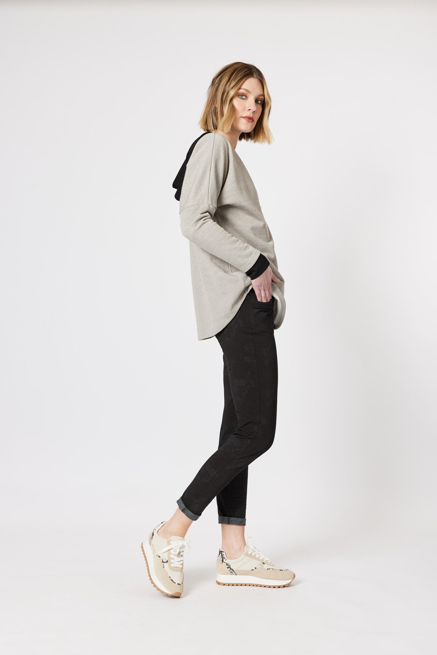 CLARITY ZIP DETAIL KNIT TOP