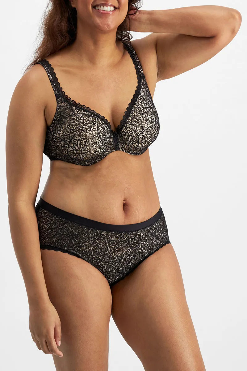 BERLEI BARELY THERE LACE BRA